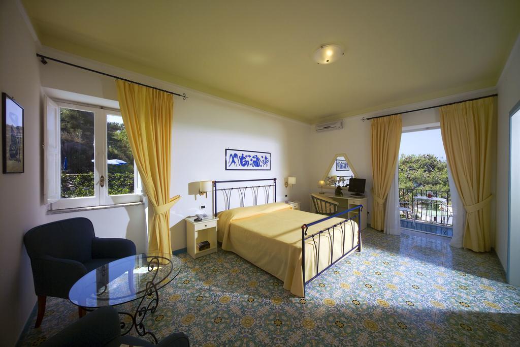 Hotel Villa Bianca Forio di Ischia Chambre photo