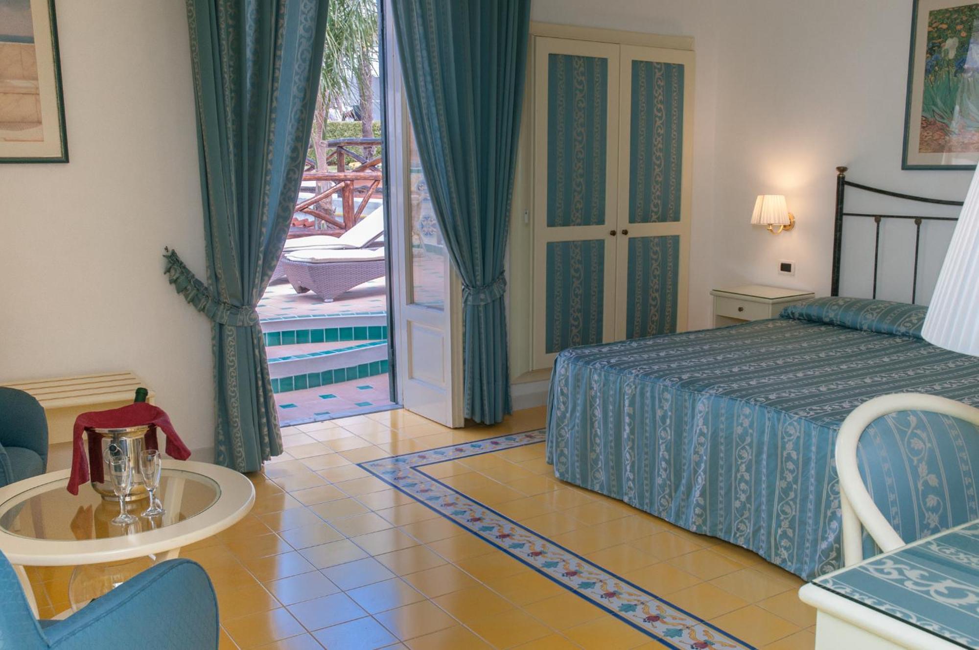 Hotel Villa Bianca Forio di Ischia Extérieur photo