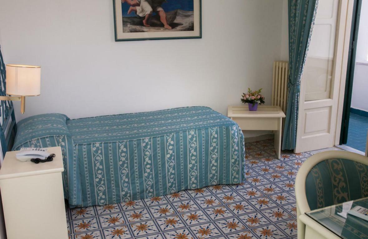 Hotel Villa Bianca Forio di Ischia Extérieur photo